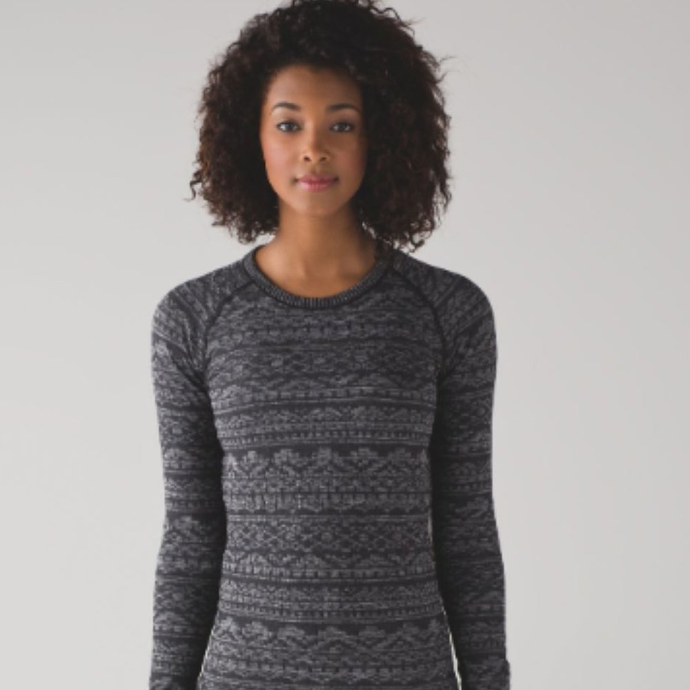 ** SOLD **  Lululemon Restless Sweater Aztek Pattern - Size 6